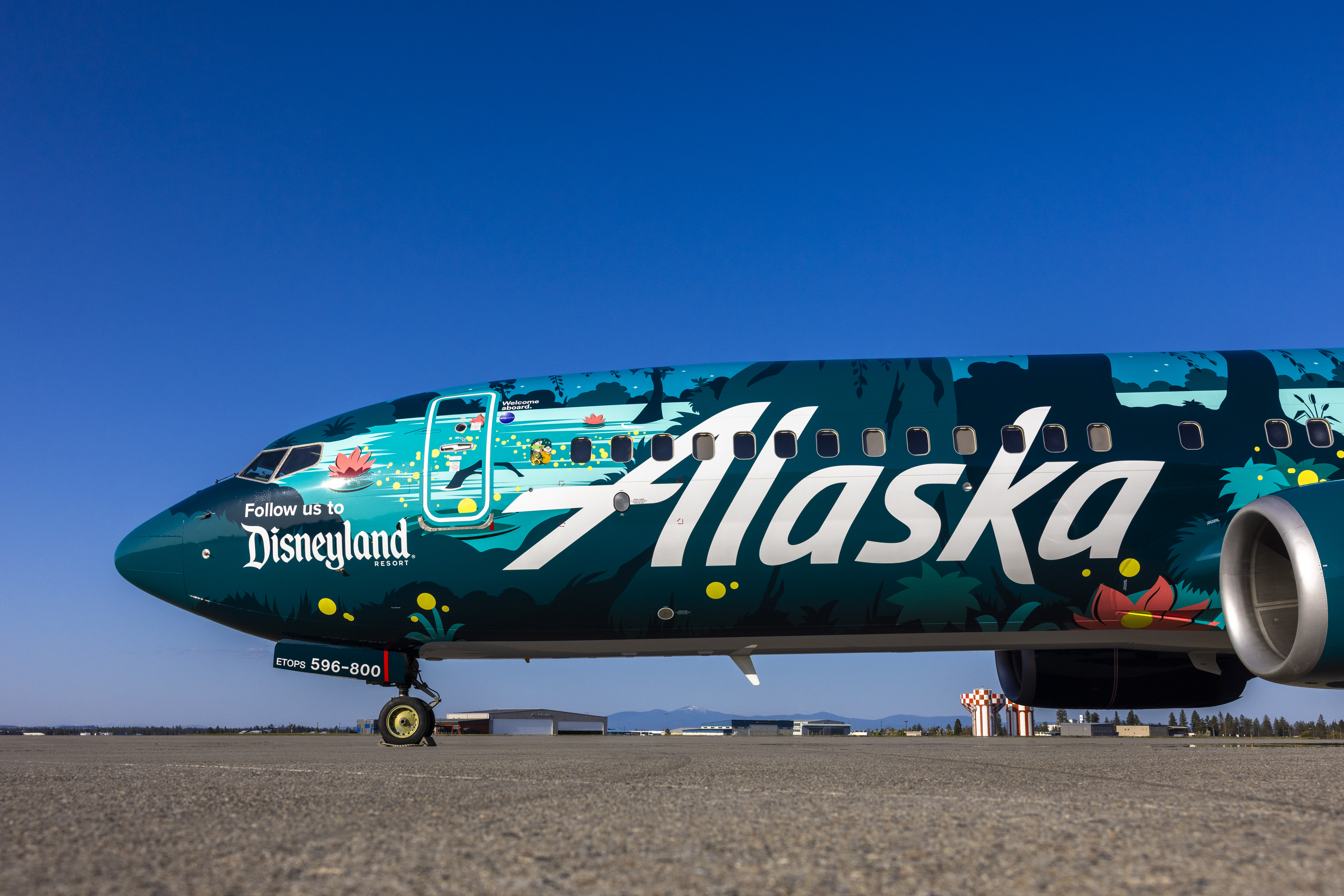 Alaska Airlines reveal of “Tiana’s Bayou Adventure” special livery
