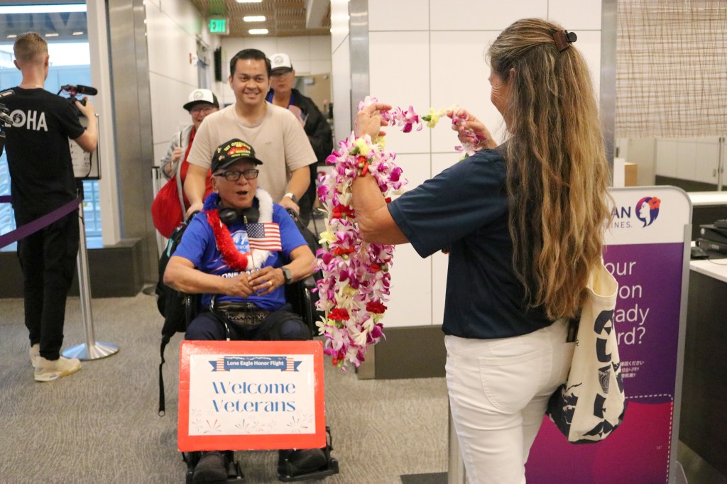 Honor Flight in Honolulu Vietnam veterans' welcome
