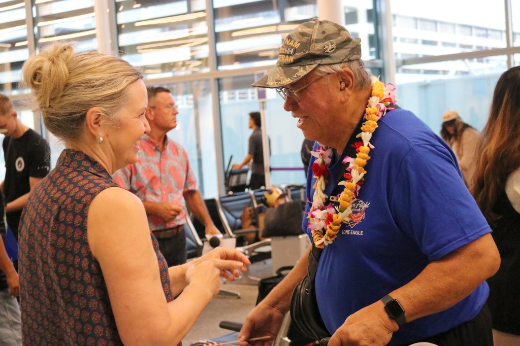 Honor Flight in Honolulu Vietnam veterans' welcome